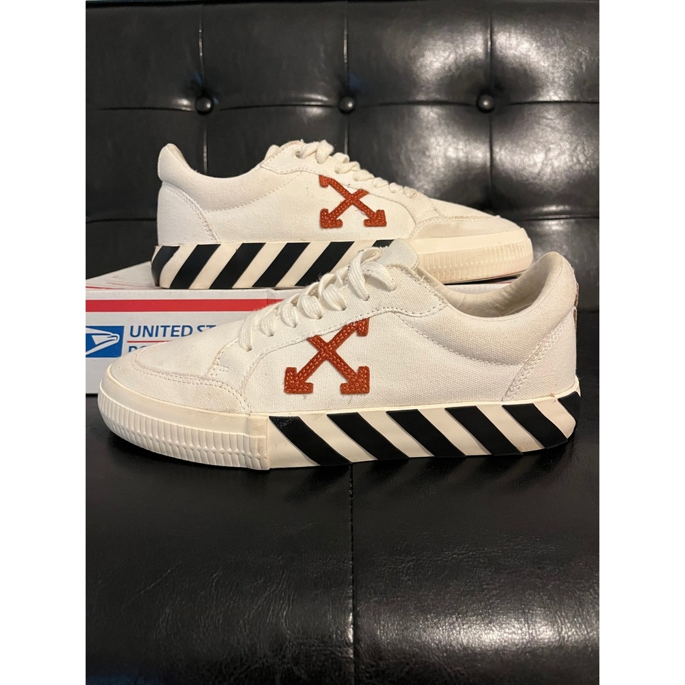 Off-White Low Vulcanized Canvas Sneakers